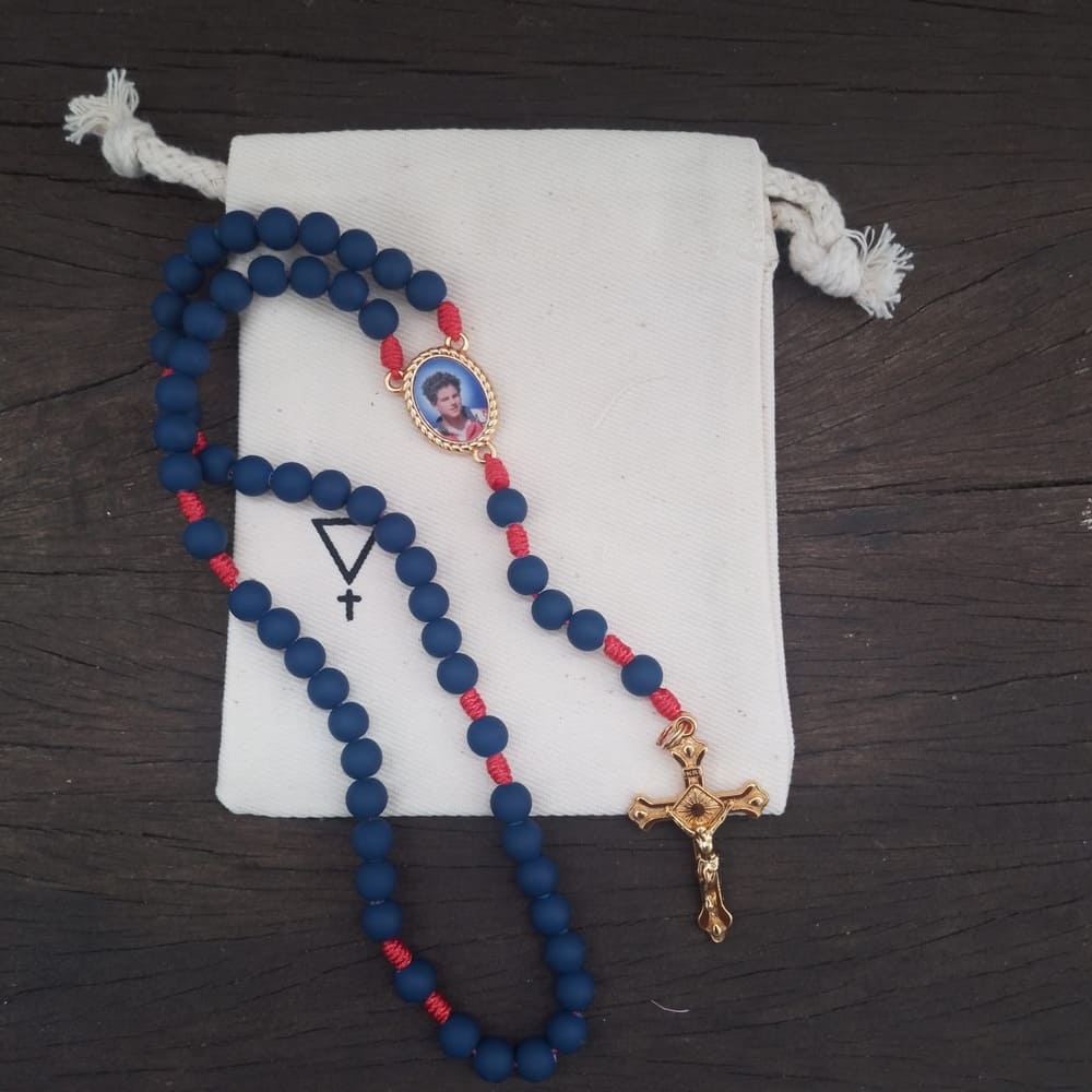 Terço São Carlo Acutis Agilis 8mm - Marinho e Vermelho