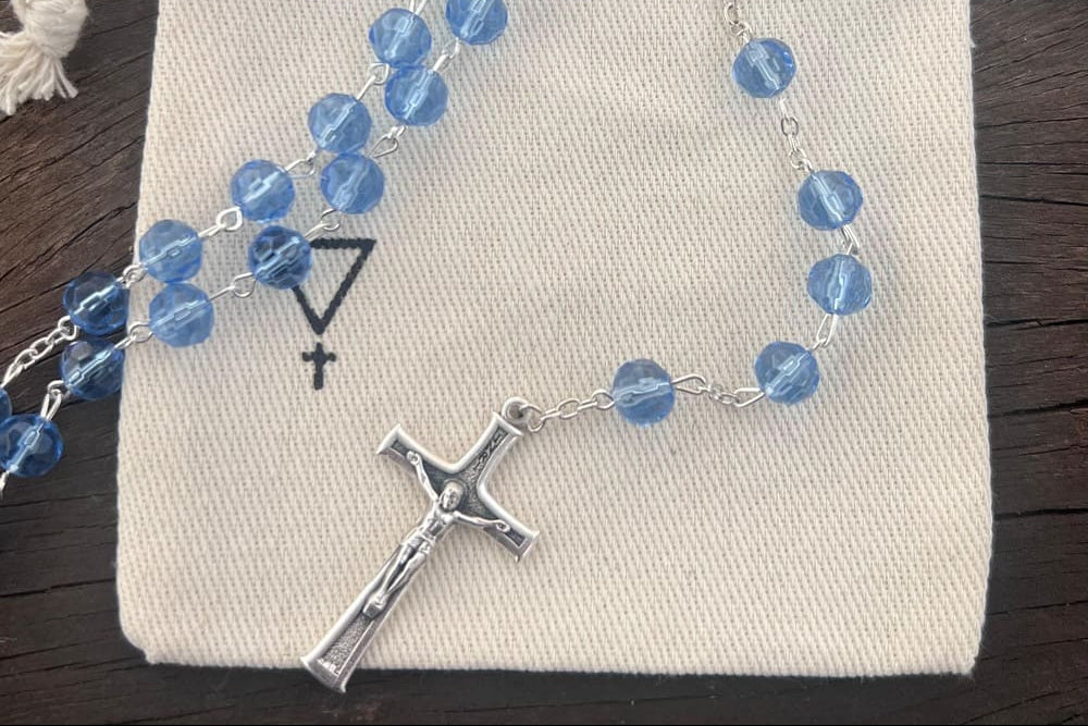 Terço Italiano Nossa Senhora de Fátima - Cristais Azuis e Prata