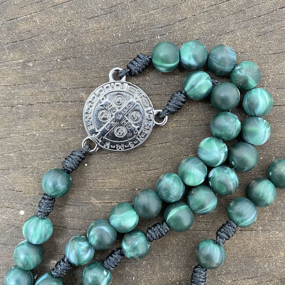 Terço Medalha de São Bento Agilis 8mm - Preto e Verde