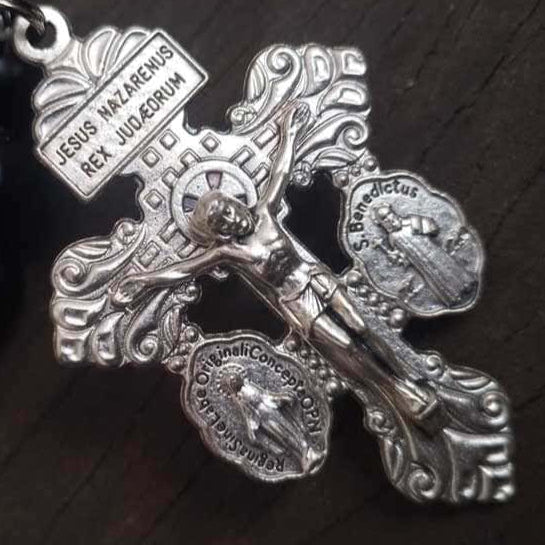 Terço Virtus Dominus - Preto e Branco