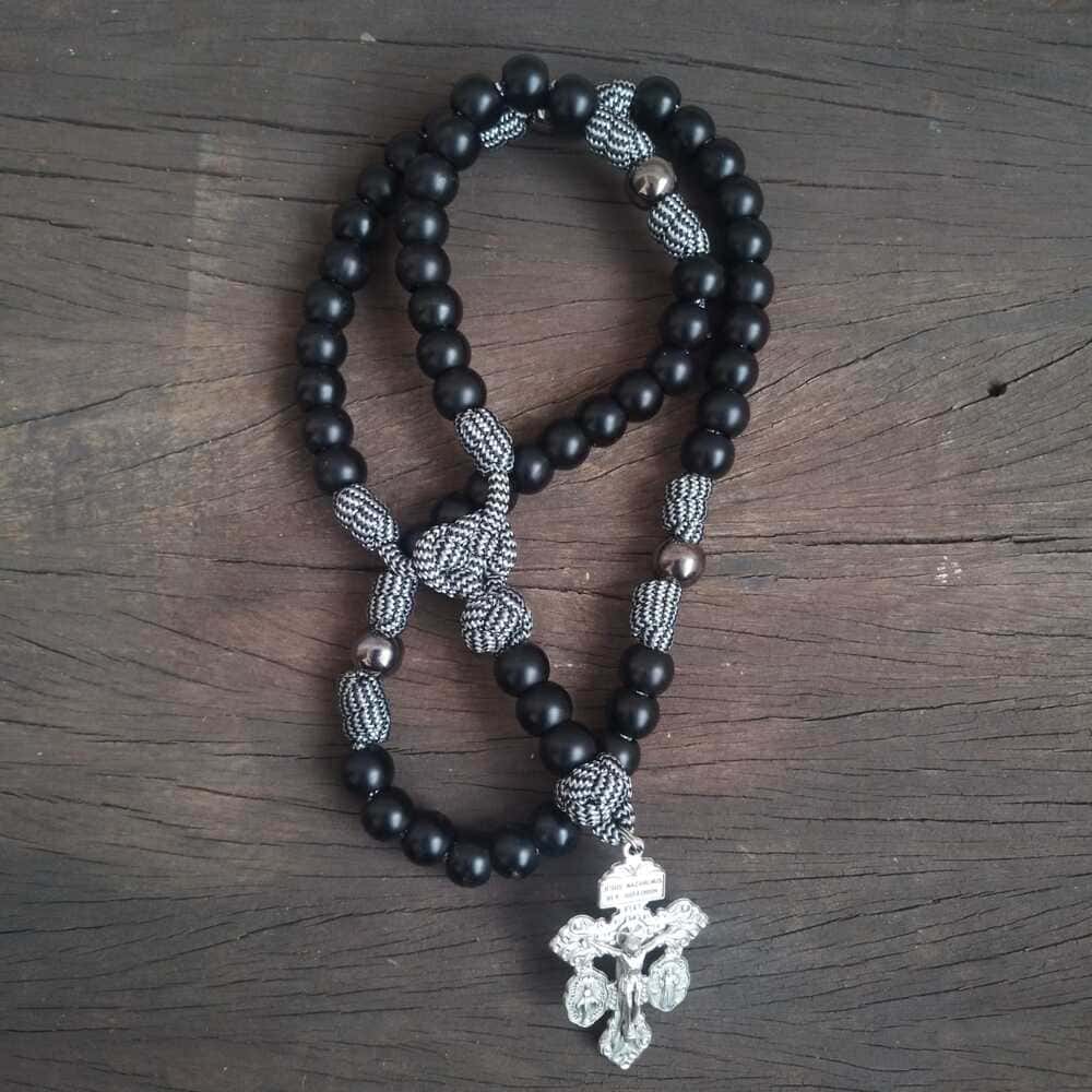 Terço Virtus Dominus - Preto e Branco