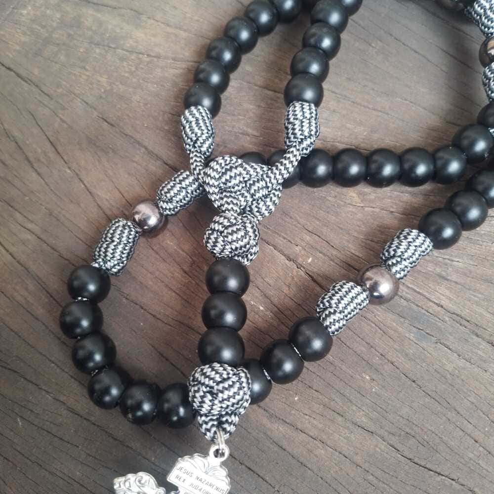 Terço Virtus Dominus - Preto e Branco