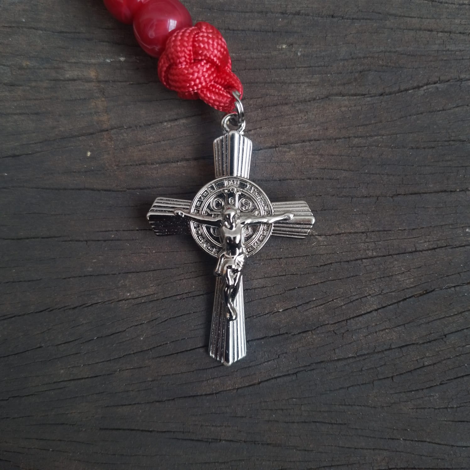 Terço Mistérios em Cruz Virtus - Vermelho e Níquel