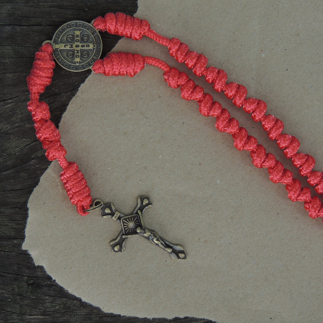 Terço de Nós Medalha de São Bento Nodus - Vermelho