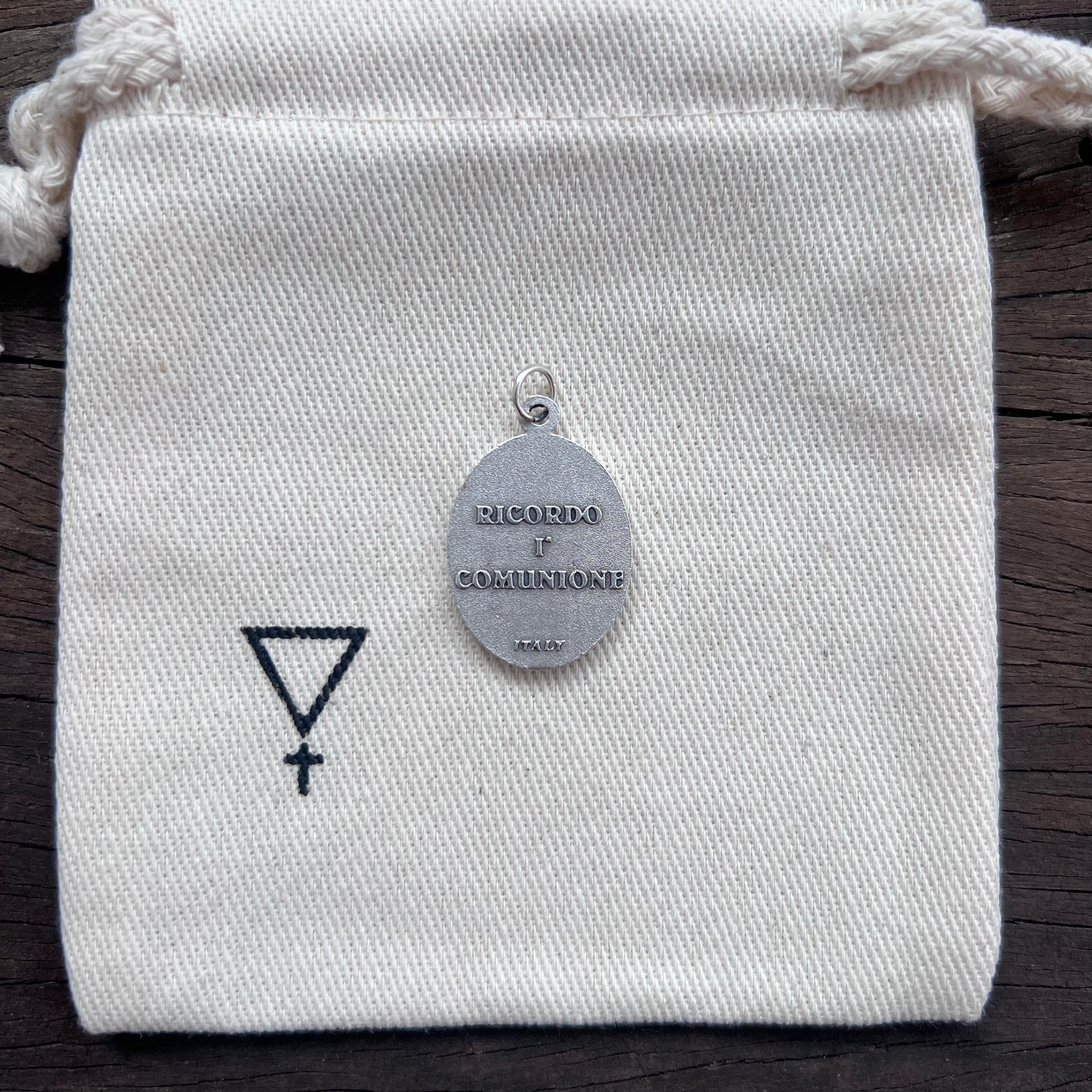 Medalha Devocional Italiana Eucaristia 3 cm - Oval Banhada a Prata