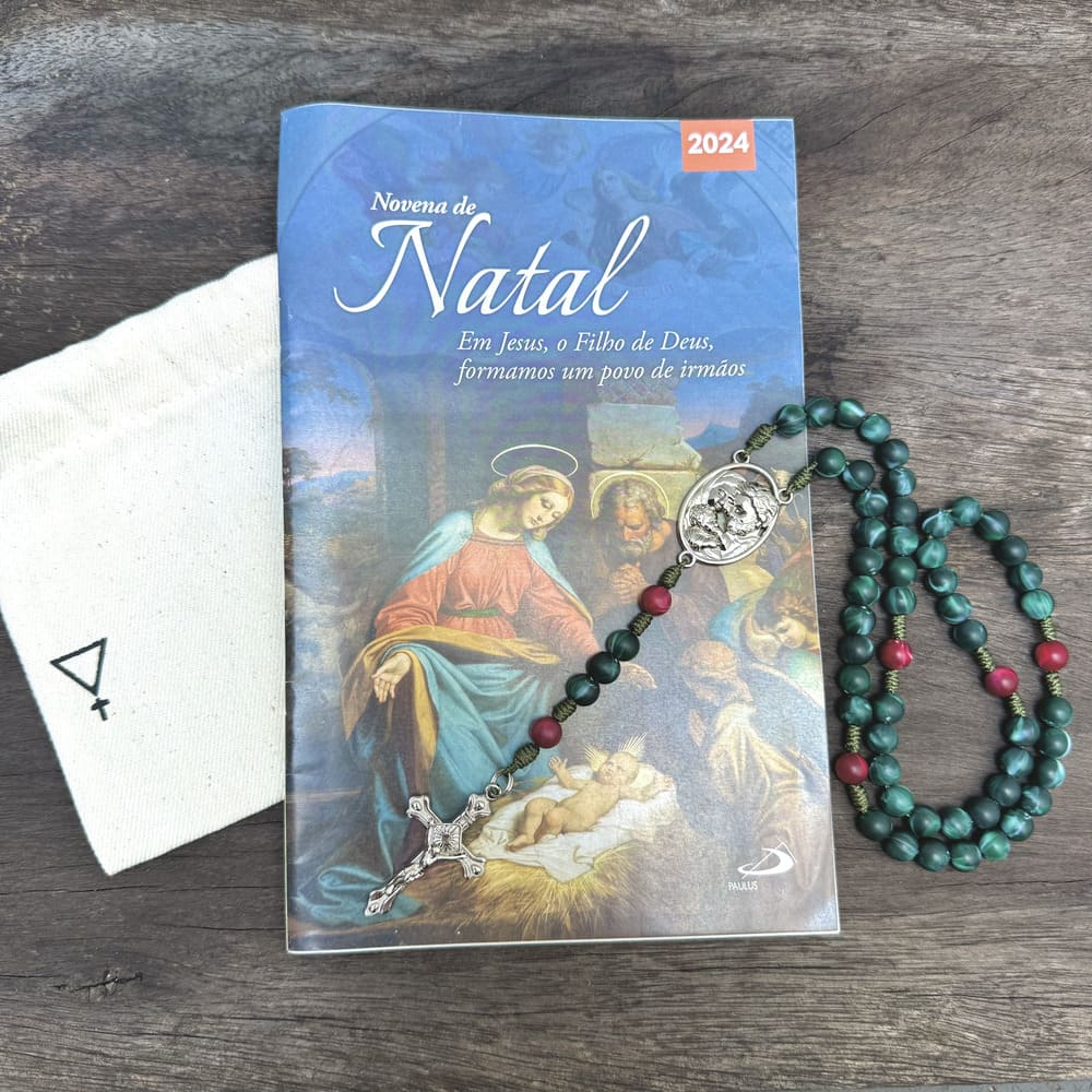 Kit de Natal com Terço Sagrada Família Agilis Verde e níquel e com Livreto da Novena