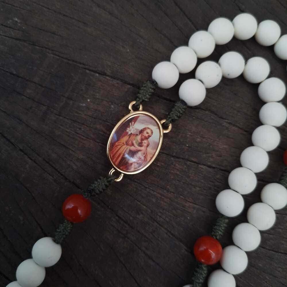 Terço de São José Agilis 8mm - Branco e Laranja